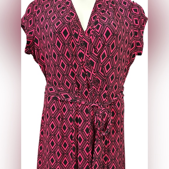 NWOT, Liz Claiborne, Pink and Black Stretchy Geometric Pattern Dress, XL - Picture 5 of 9